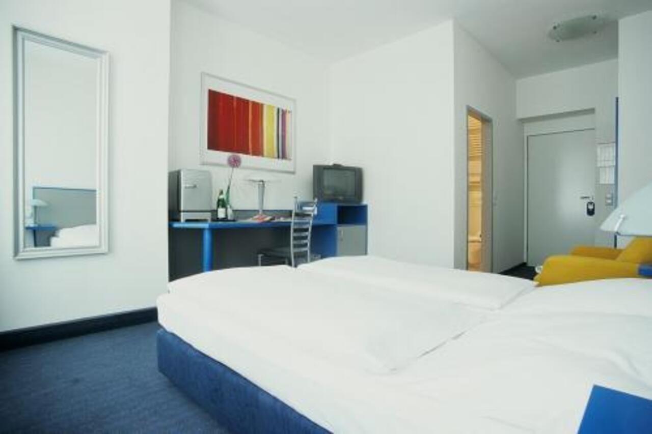 Hotel Alt - Tegel Berlin Exterior foto